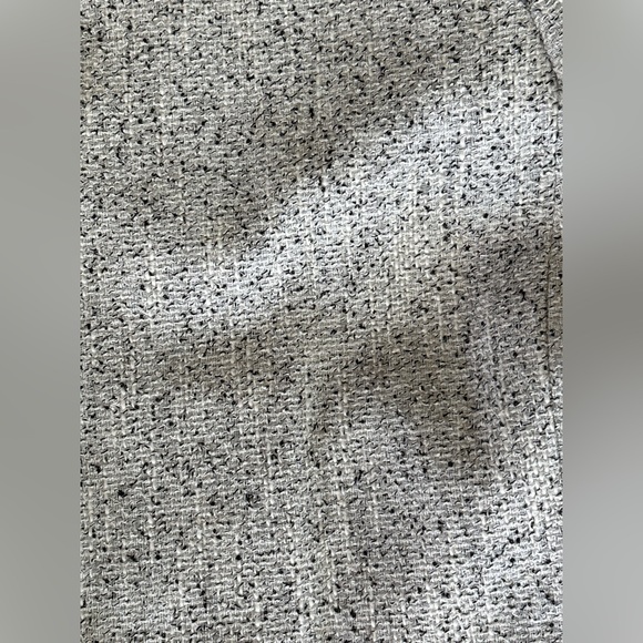 NWT Ann Taylor Tweed Pencil Skirt White Black Fleck Sz 12 Petite - Picture 2 of 3